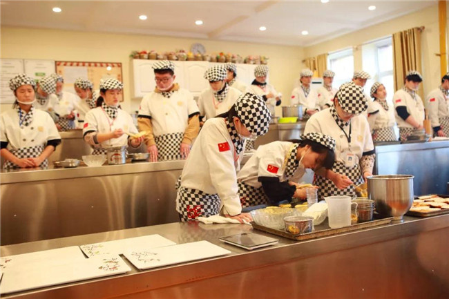 ����Ҫ��ְҵ�ʸ�֤���Զ�����������