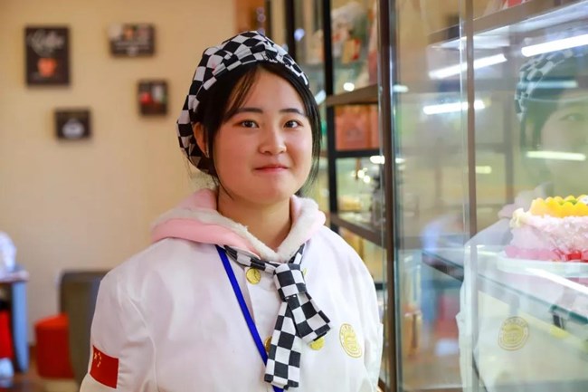 ��ѧ�ӹ��¡���ݼ:���۵곤ʵ���Ƽ�����Ʒ�����������¶�����