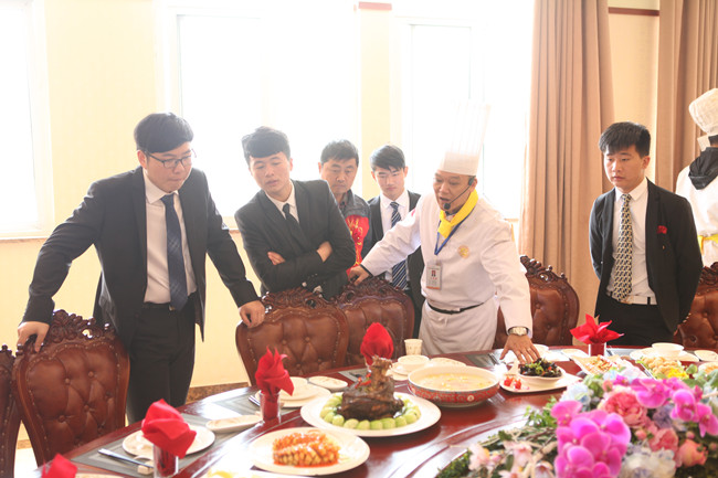 �Ƶ굱ѧͽVSȥѧУѧϰ����ѡ������