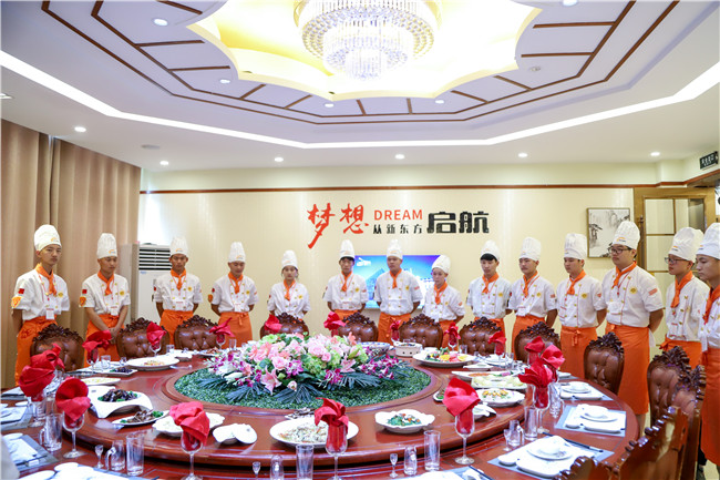 �Ƶ굱ѧͽVSȥѧУѧϰ����ѡ������