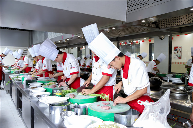 �Ƶ굱ѧͽVSȥѧУѧϰ����ѡ������