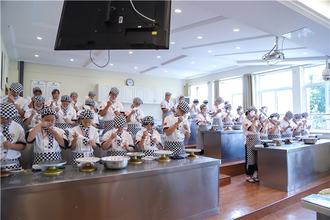 �Ƶ굱ѧͽVSȥѧУѧϰ����ѡ������