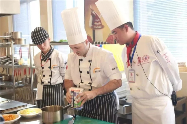 ��������ѧ��ʦ����ȥѧУѧϰ����ȥ�Ƶ�ѧϰ�ã�