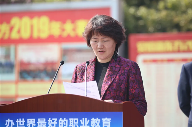 �»���������ȫ���������������ۻ���ְҵ���ܵȼ�֤��䷢