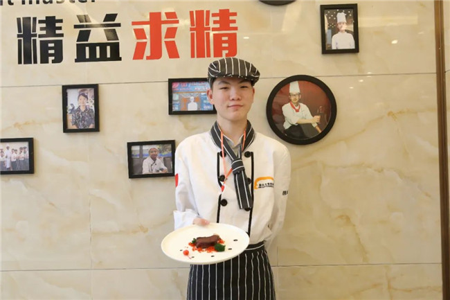 ��ѧ��������15�����˵δ��һ��Ҫ��Ϊרҵ�����ʹ����