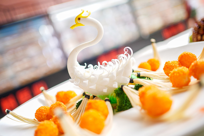 �Ӿ�ʢ�����ˣ����������ѧ����Ʒչ��