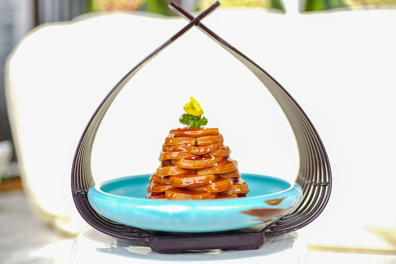 �Ӿ�ʢ�����ˣ����������ѧ����Ʒչ��