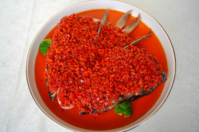 �Ӿ�ʢ�����ˣ����������ѧ����Ʒչ��