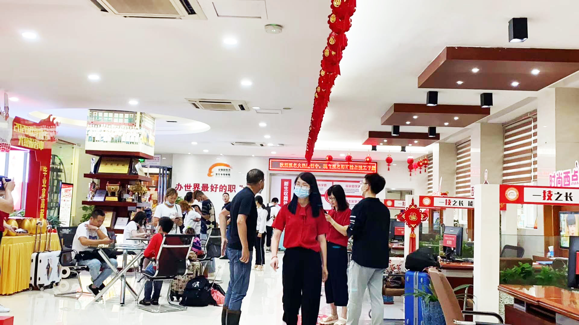 Ӯ��ѡ�񣡰����¶���ѧ����ע����Ժ���Ӵ��գ����±����߷壡