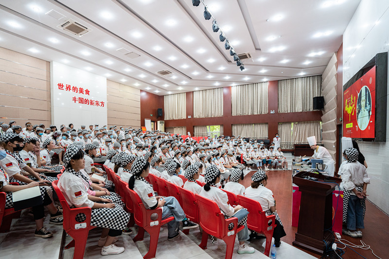 ����ʦ��У԰���⼮��ʦ�����¶���������������ʽ�������