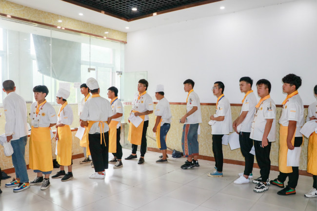 ��עѧ�ӽ����������¶�����չ2020��������칤��