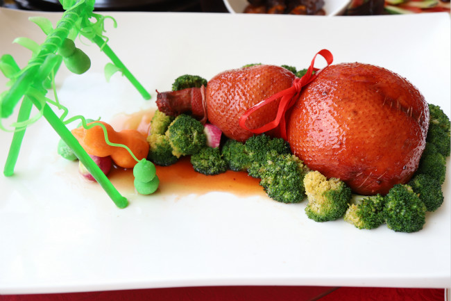 �в���ϯչ��ÿһ����Ʒ����֤�ɳ�