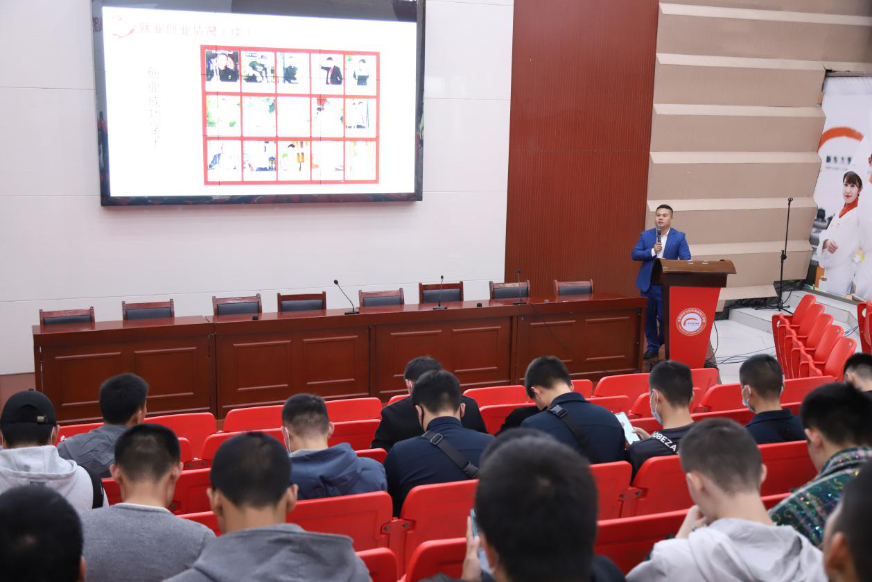 �Ϸ������۾���������쵼����У�ι۵���