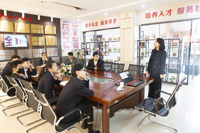 ���������Ƶ�����У��չ��ѵ����