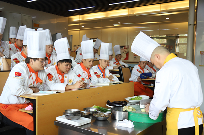 �������������ã�ʾ������ٳɳ���֪����ҵ��������У�ڿ�