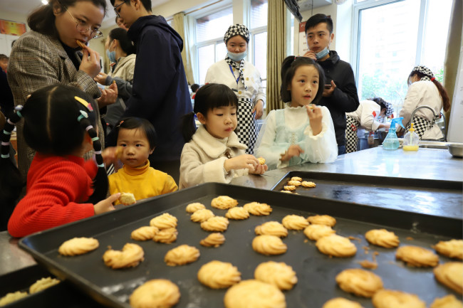 СС�決ʦ������У��չ��ͥ���Ӻ決��ѧ�λ