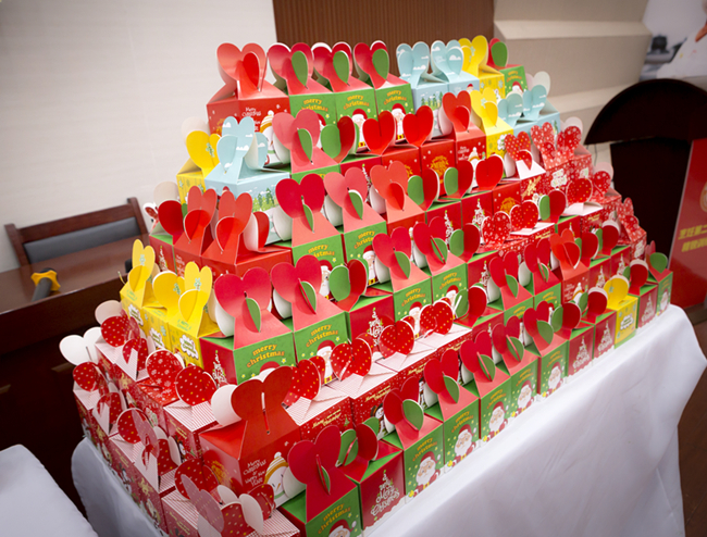 �׺�����үү�ڰ����¶���У԰���û����