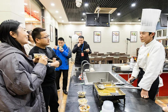 ʵ�����ţ����������˵����¶���ѧ��