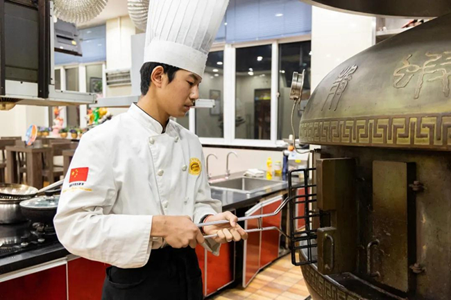 ʵ�����ţ����������˵����¶���ѧ��