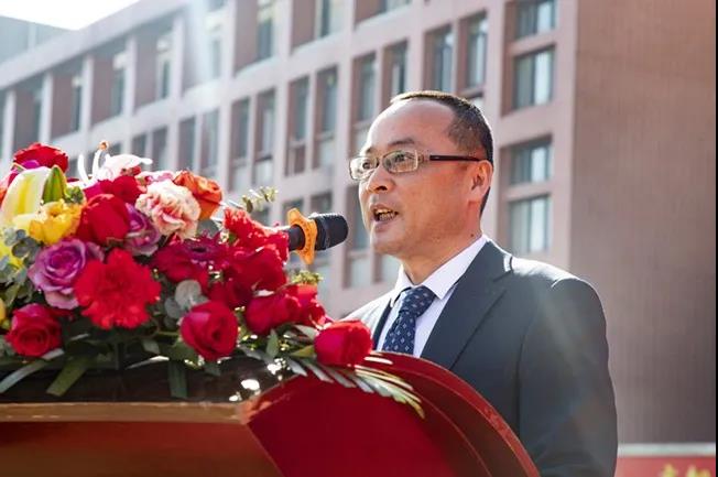 ����Բ�Σ���־��ѧ|�����¶���&�㽭¡�ۼ���У����������ѧ�𷢷���ʽԲ�����У�