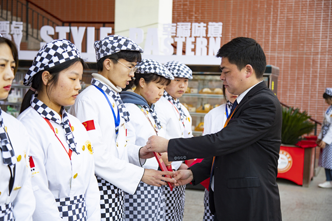 ������רҵ���û᡿һ��һ�εĳɳ�����֤�����������