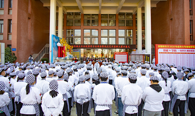 ������רҵ���û᡿һ��һ�εĳɳ�����֤�����������