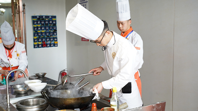 ���������� | �ɻ�����������������������ǰ�У�