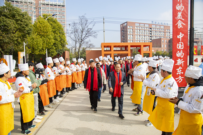  ϲѶ�������¶���2021����й���⿴�ʦ��У԰�߿���������Ƹ��ʽ����У¡�ؾ��У�