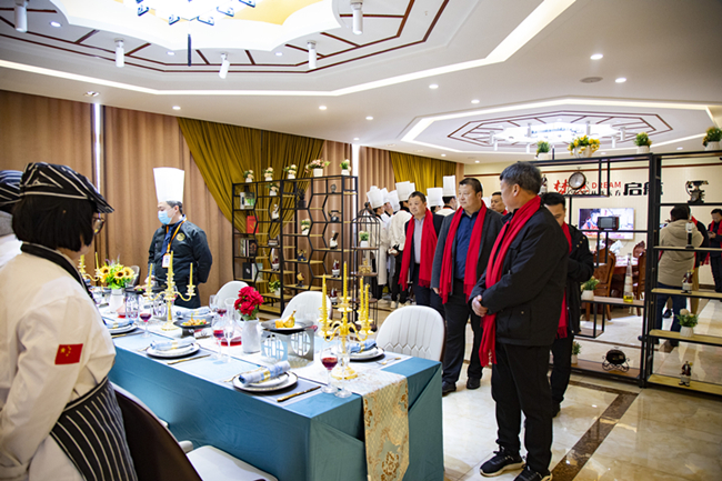  ϲѶ�������¶���2021����й���⿴�ʦ��У԰�߿���������Ƹ��ʽ����У¡�ؾ��У�