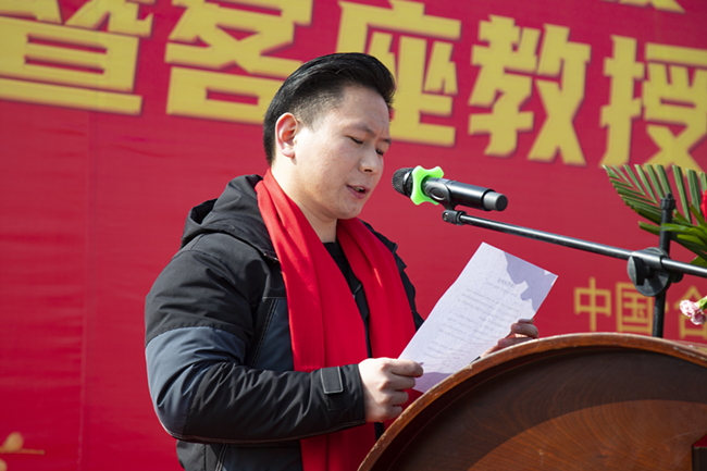  ϲѶ�������¶���2021����й���⿴�ʦ��У԰�߿���������Ƹ��ʽ����У¡�ؾ��У�