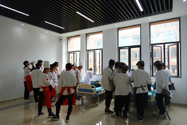 学生体检,来自安徽新东方的“守护”请查收!