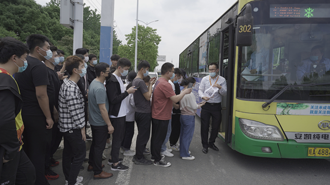 �����¹ڲ���������һֱ���ж��������¶�����֯ѧ�������¹�����