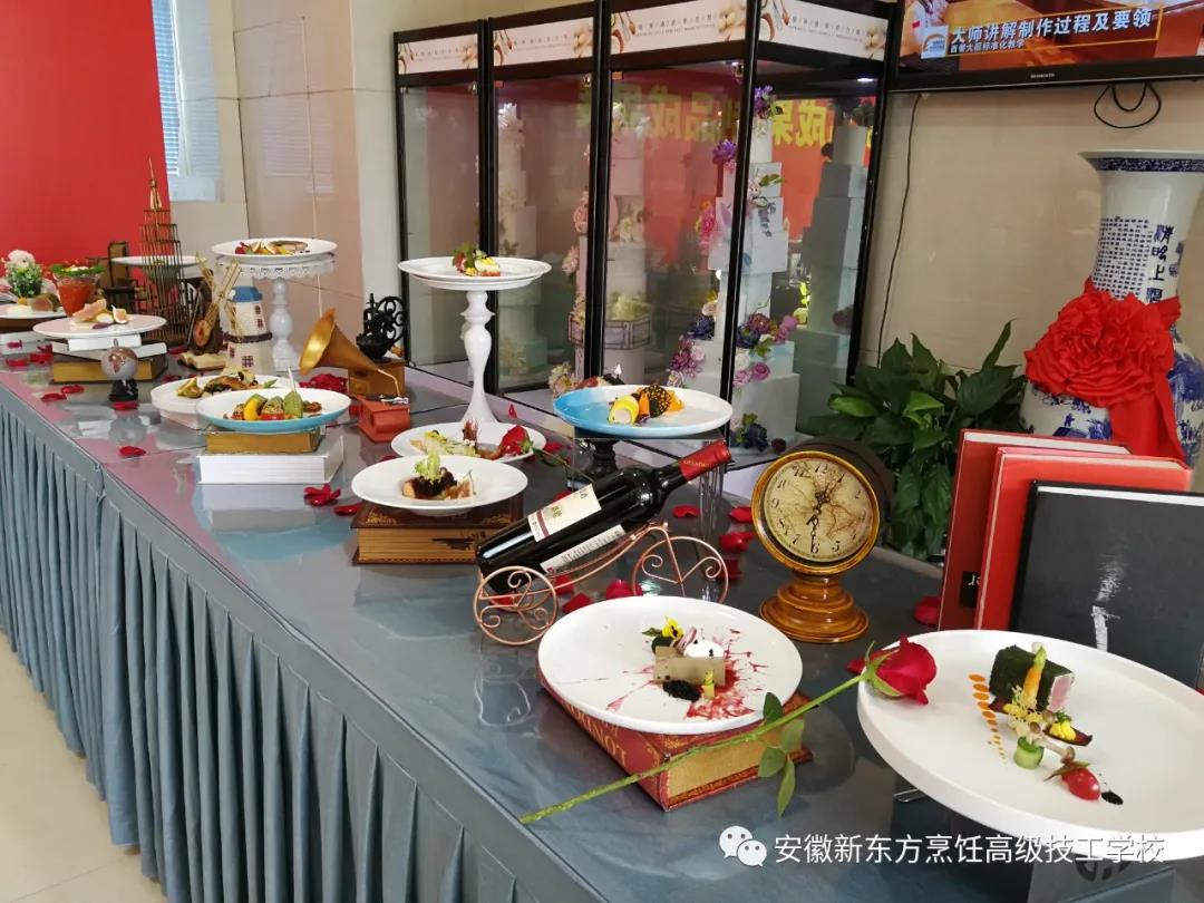 ���гɹ�չԲ��������