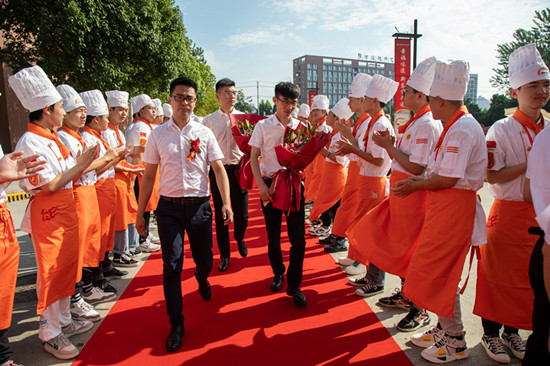 �����¶���2021��ܳ�ѧ�ӱ����Բ�����У�