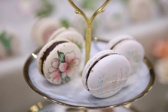 ��У԰�������ÿ��ó��ֺ��棬������ѧУ˭������