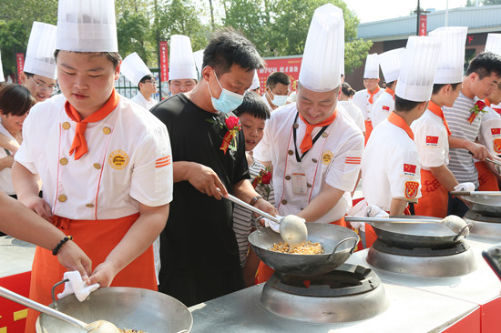 太好哭了!安徽新东方金典总厨20-12班家长鉴证会顺利举行!