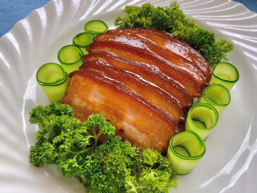 �����¶������ѧУ�в�רҵѧ����Ʒ