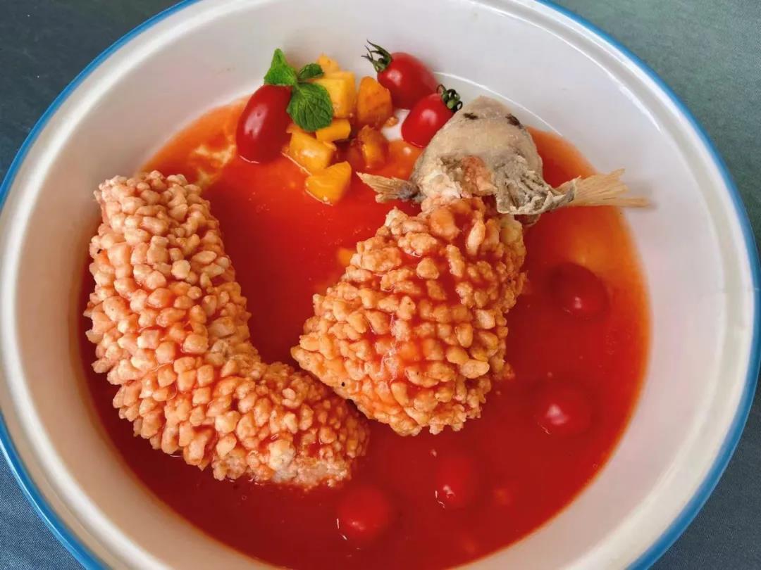 �����¶������ѧУ�в�רҵѧ����Ʒ