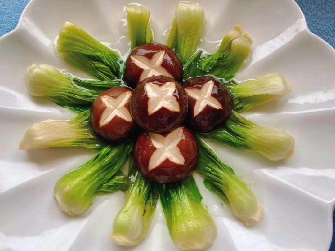 �����¶������ѧУ�в�רҵѧ����Ʒ