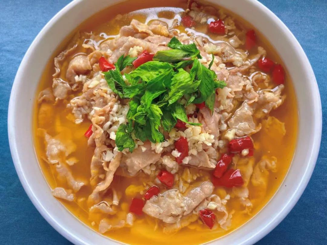 �����¶������ѧУ�в�רҵѧ����Ʒ