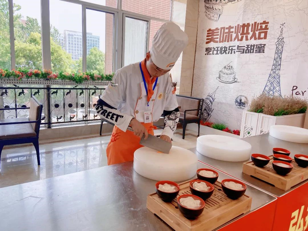 【新生故事】宗海波:在外两年,不如来安徽新东方一个月