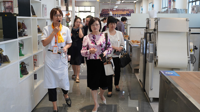 省人社厅、省直妇工委主题党日活动在安徽新东方烹饪高级技工学校顺利开展