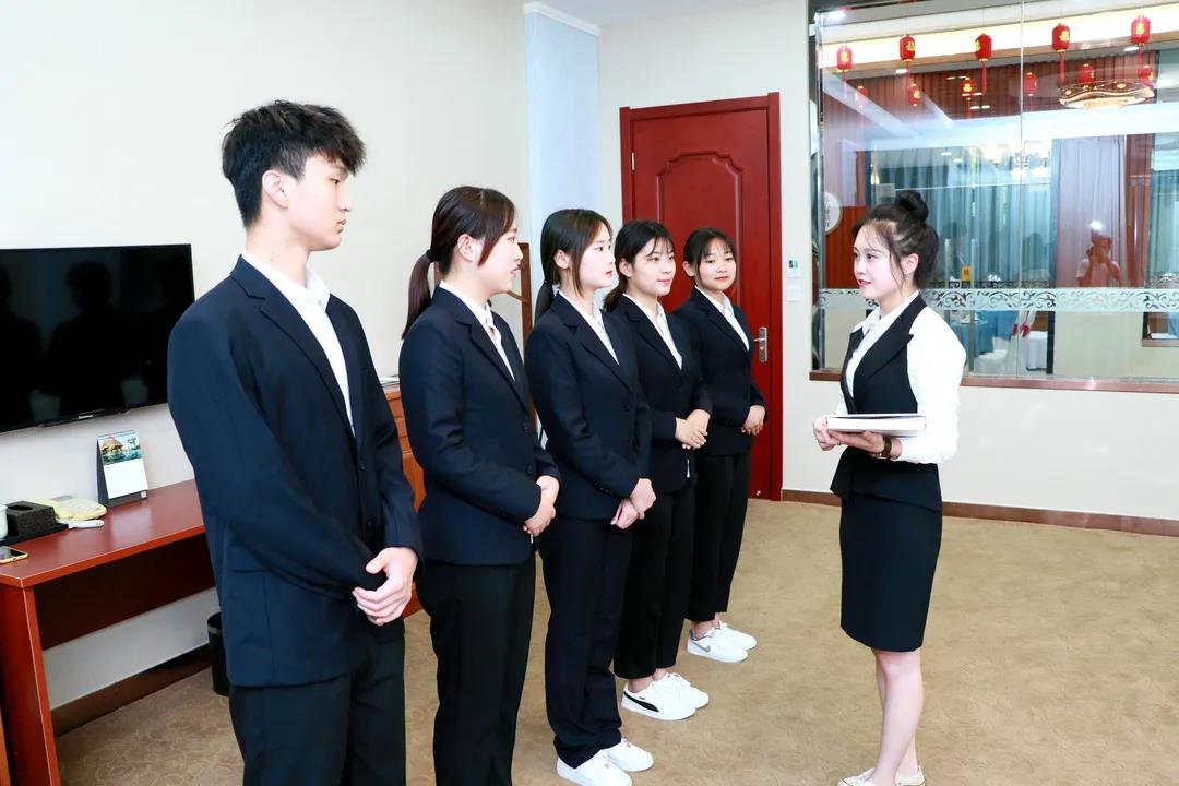 上职校=自毁前途?大错特错!