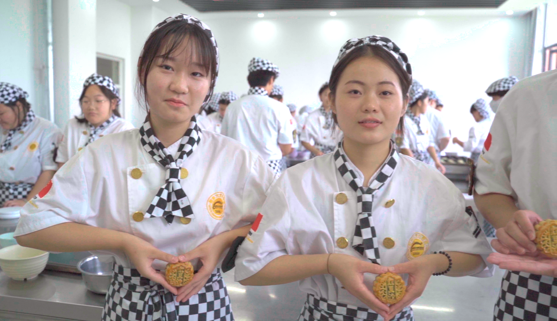 ������֣��������������¶������صĹ��ڷ�ʽ~