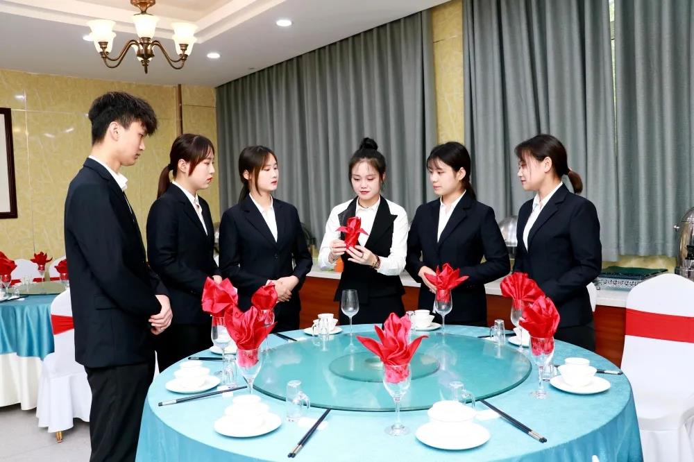 @ȫ��ͬѧ����ݼ�������ָ�����պã�Զ������ۺ�����