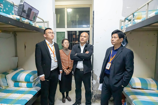 ����ѧ����������¶���Ժ���߽�ѧ�����ᣬ������һ���