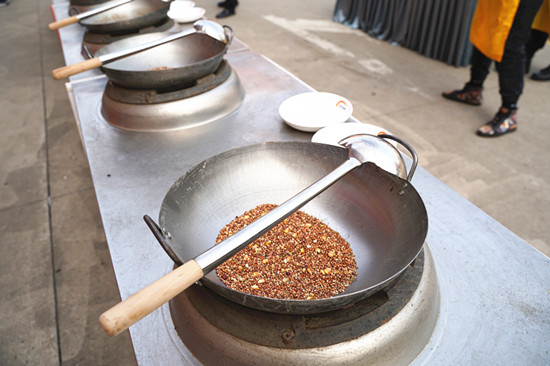 ��ѧ���ܣ�չ��ɡ������¶����׹��׶��Կ��ˣ�