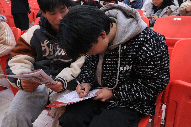 ��ĩ��ѧ��|Ȥζ���ã��Ӱ����¶�����ʼ��