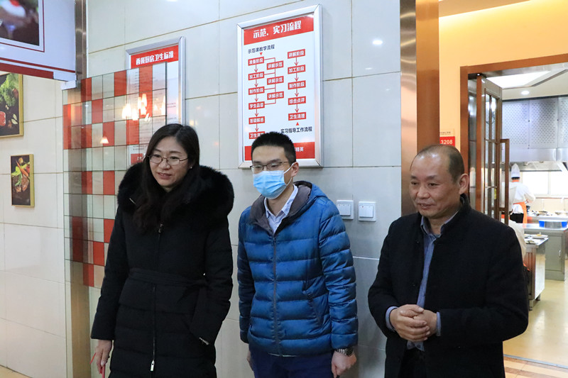 ������������ҵ����������߽������¶����ι�