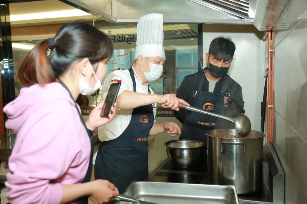 打工返乡创业,学什么技术成本低、创业快?
